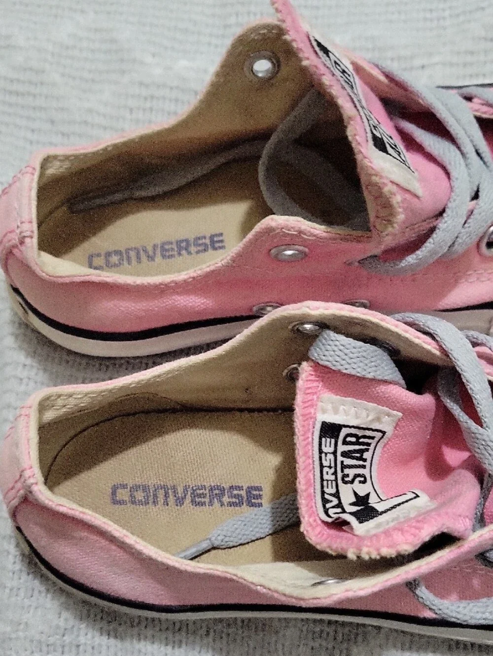 Converse Kids Pink Low-Top Canvas Sneakers with Gray Laces Size 1